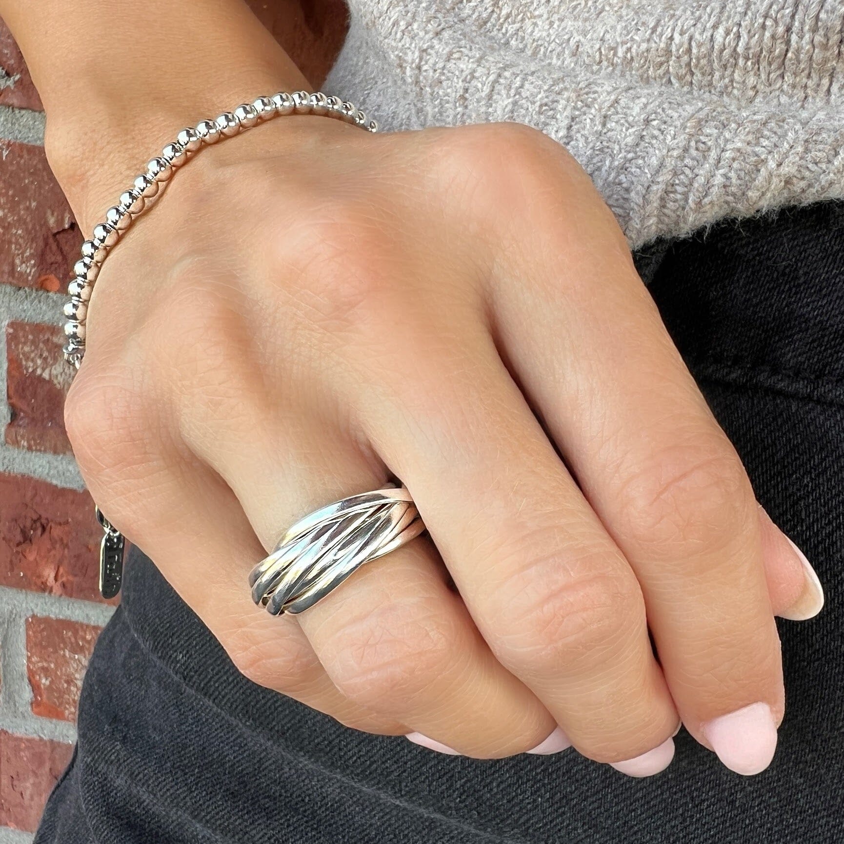 high polished sterling silver interlocked ring - Amuse Me