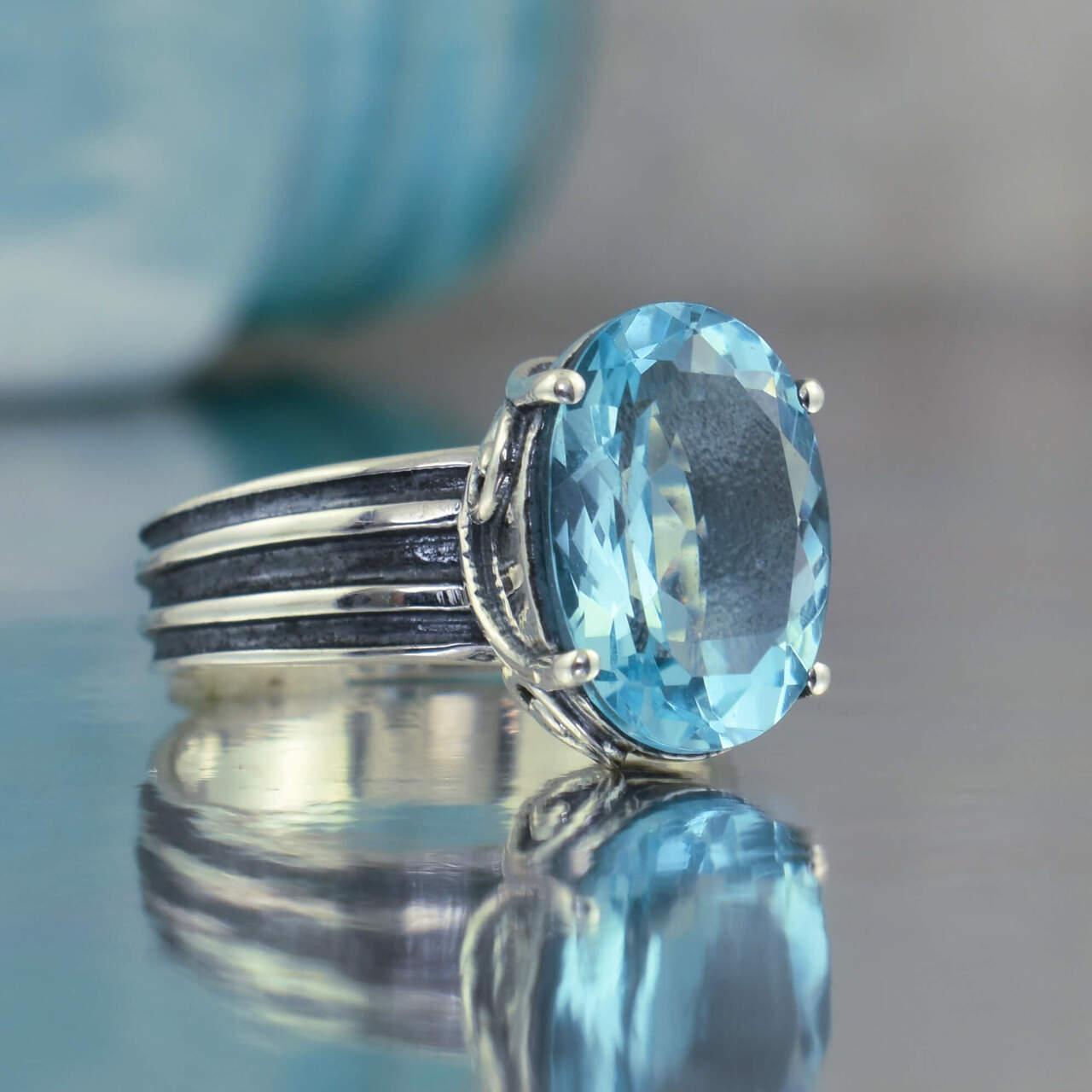 Bahama Breeze Ring with center Bahama Blue CZ