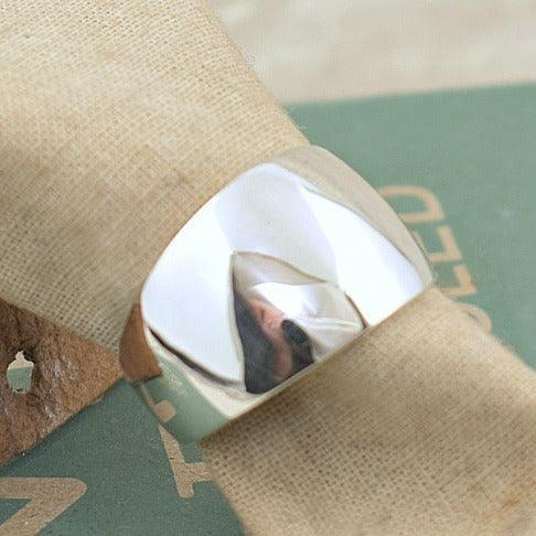 High polish .925 sterling silver dome shaped ring