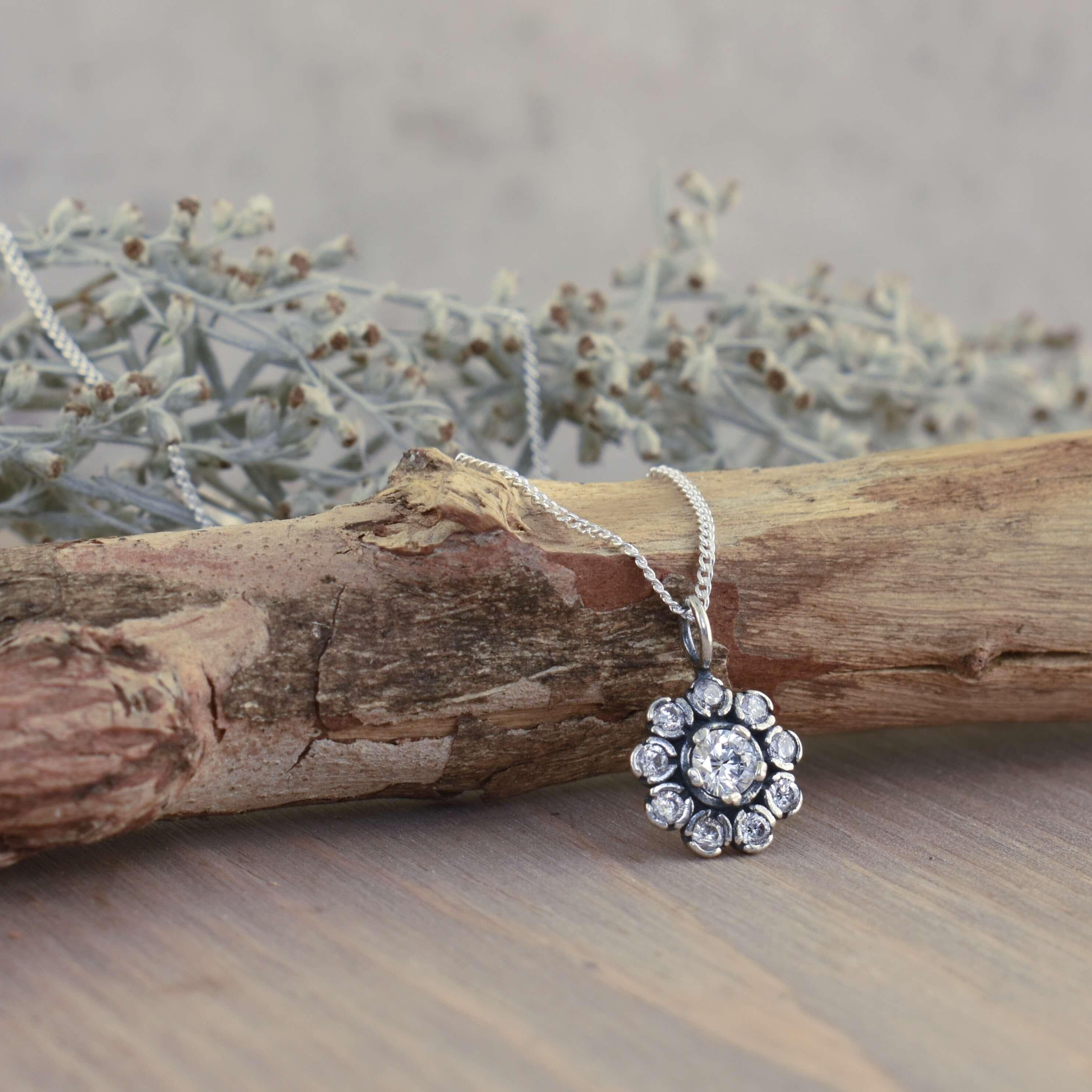 .925 sterling silver vintage-inspired necklace