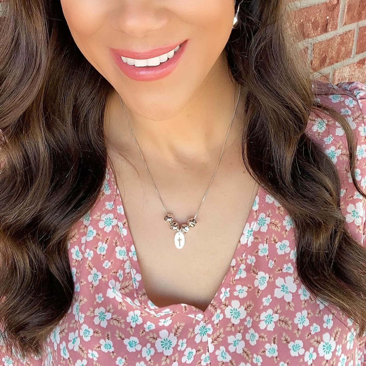 Cross necklace in .925 sterling silver